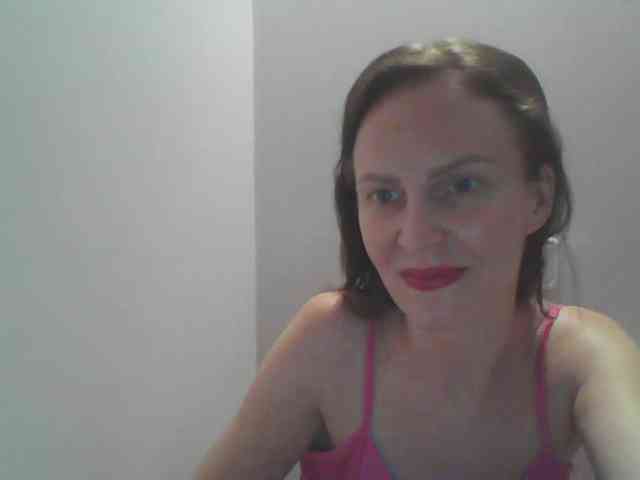 AnnaDear Live Webcam on BongaCams