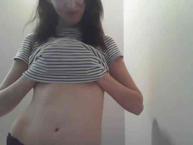 AnnaDear webcam