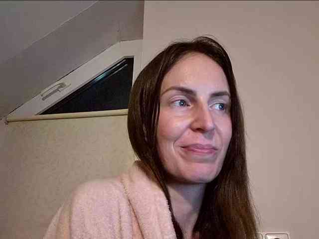 AnnaDear webcam
