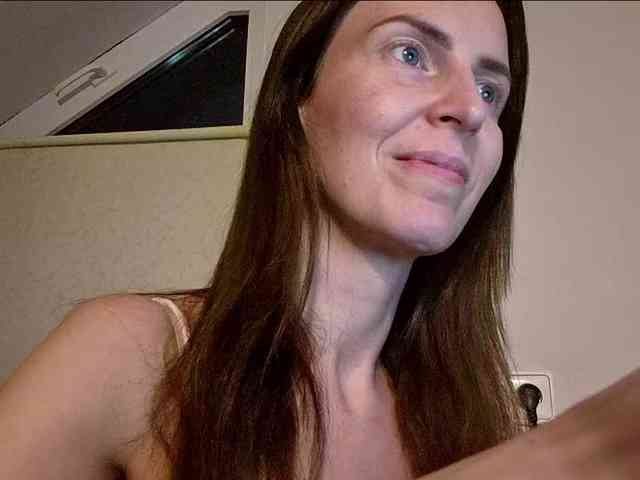 AnnaDear webcam