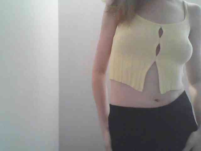 AnnaDear webcam