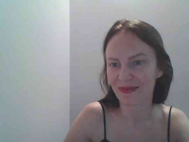 AnnaDear Live Webcam on BongaCams