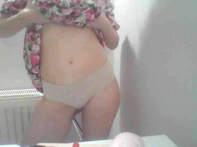 AnnaDear webcam