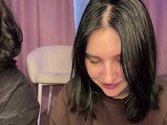 Sex chat gratuit in direct cu TeaseDuo pe BongaCams