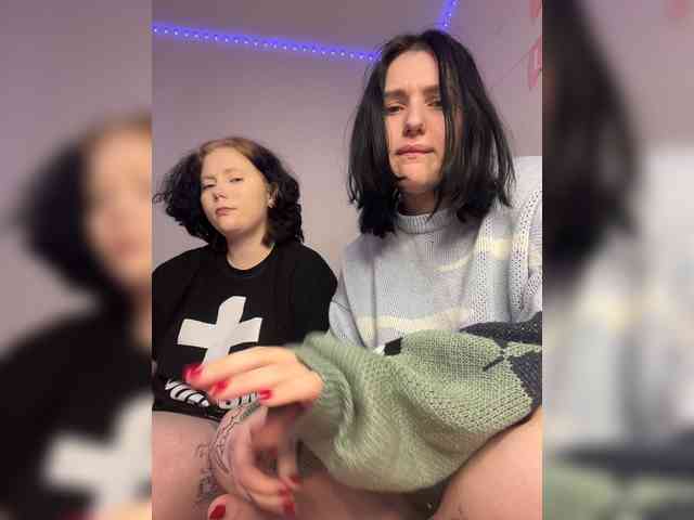 TeaseDuo webcam