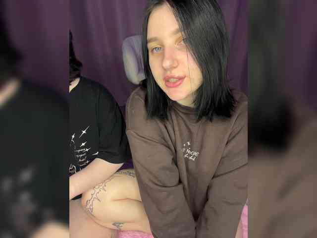 TeaseDuo webcam