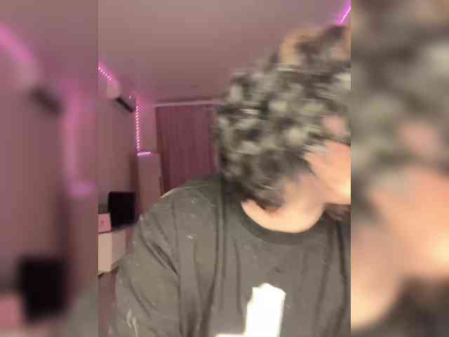 TeaseDuo webcam
