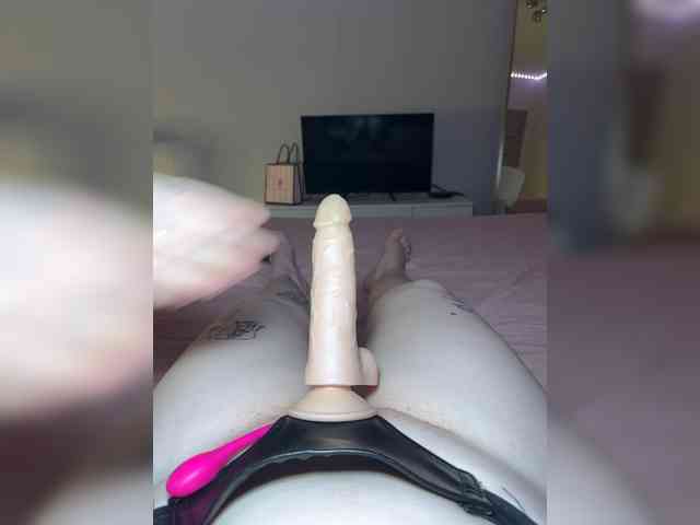 TeaseDuo webcam