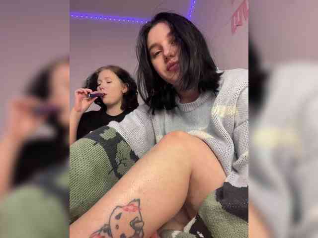 TeaseDuo webcam
