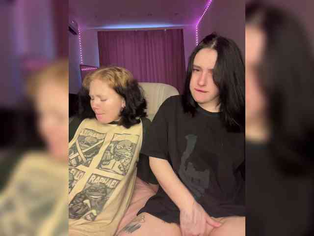 TeaseDuo webcam