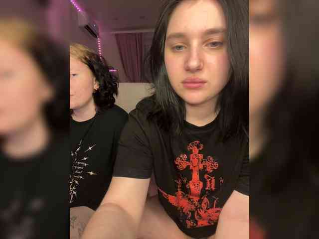 TeaseDuo webcam