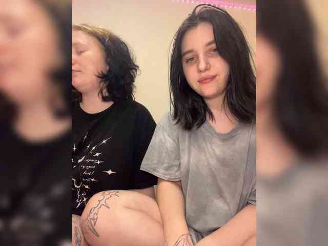 TeaseDuo webcam
