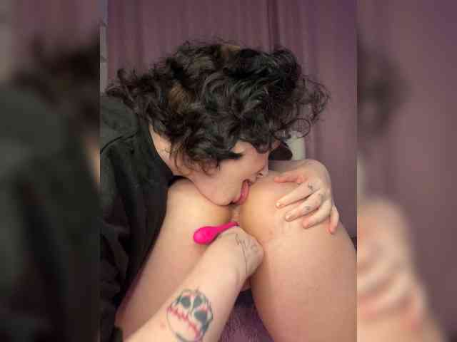 TeaseDuo