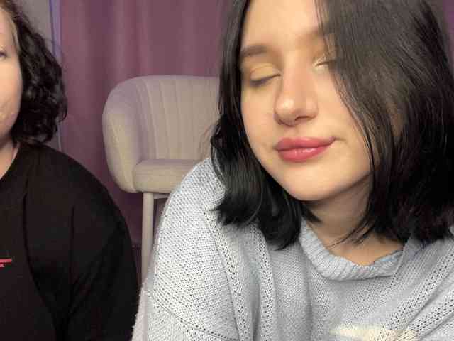 TeaseDuo webcam