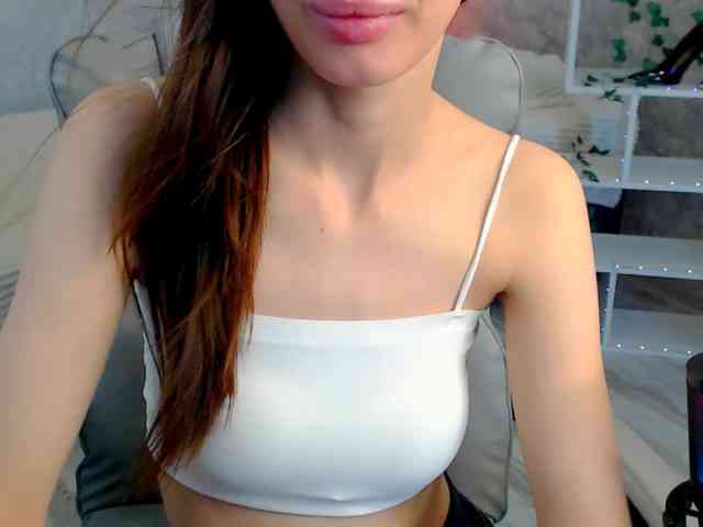 EmiliSkyy webcam