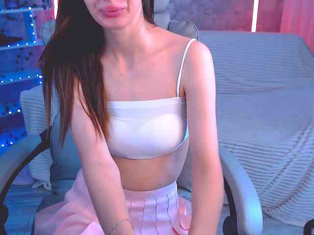 EmiliSkyy webcam
