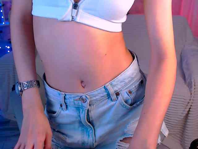 EmiliSkyy webcam