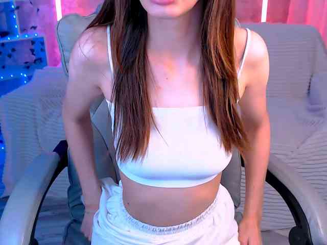 EmiliSkyy webcam