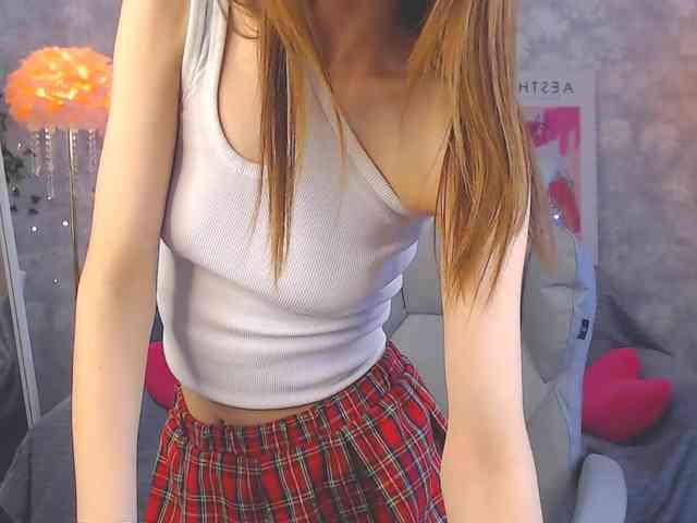 EmiliSkyy webcam
