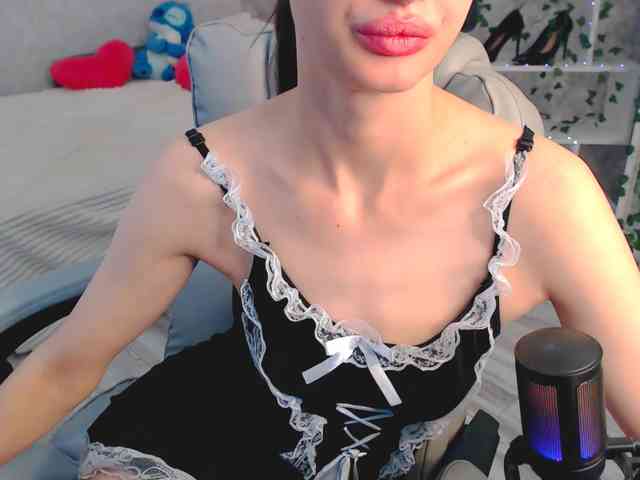 EmiliSkyy webcam