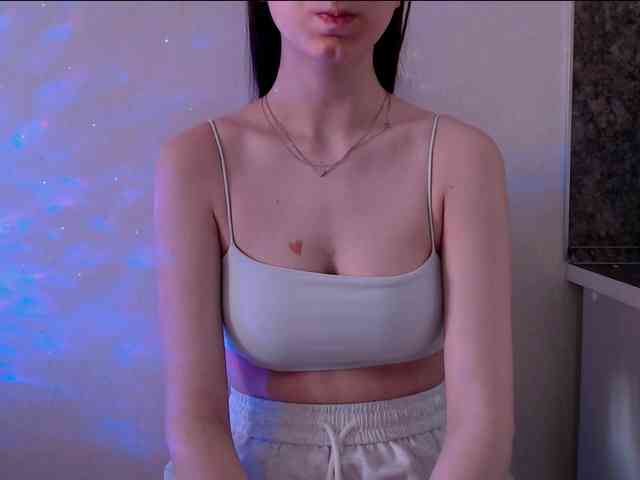 EmyHarrington webcam