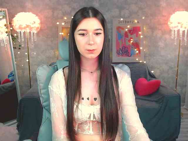 EmyHarrington webcam