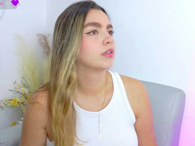 Ambar-Carter live webcam show
