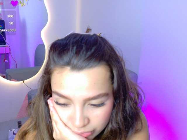 Ambar-Carter live cam preview