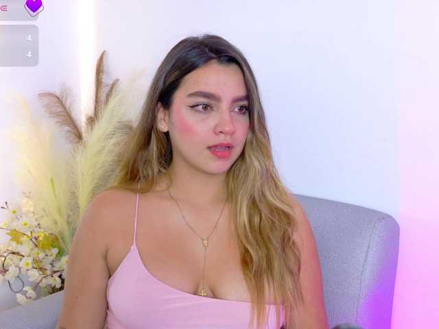 Ambar-Carter live cam on BongaCams