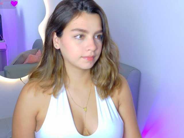 Ambar-Carter live cam on BongaCams