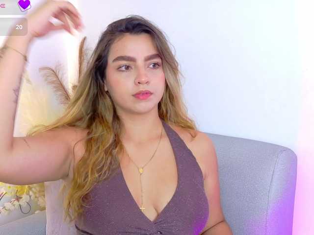 Ambar-Carter live cam on BongaCams