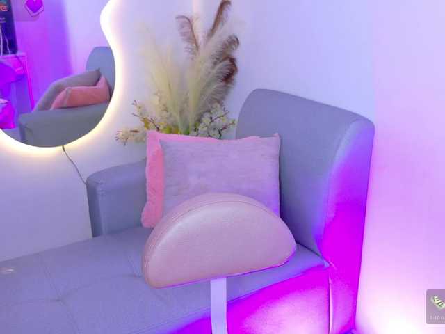 Ambar-Carter live cam on BongaCams
