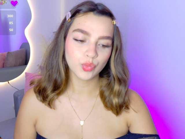 Ambar-Carter live cam preview