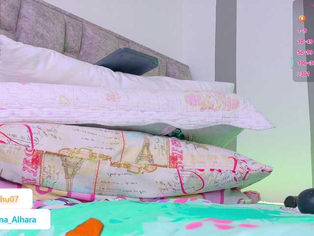 Luna-Alhara live cam on BongaCams