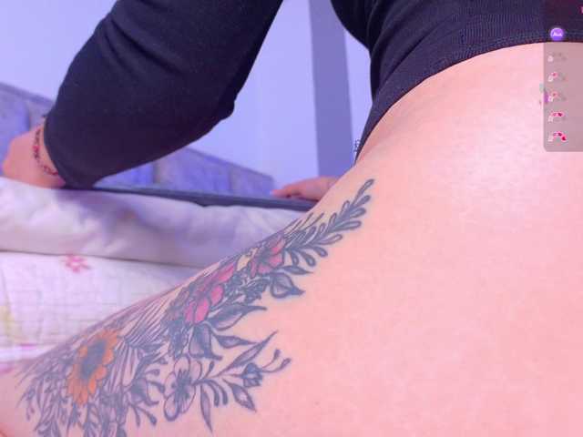 Luna-Alhara live cam on BongaCams