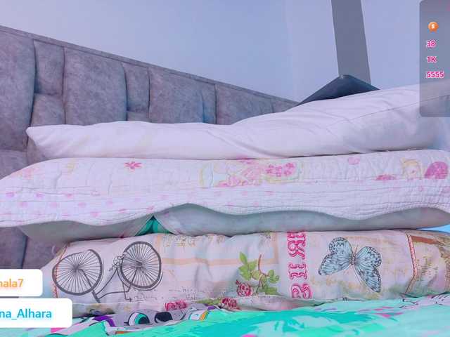 Luna-Alhara live cam on BongaCams