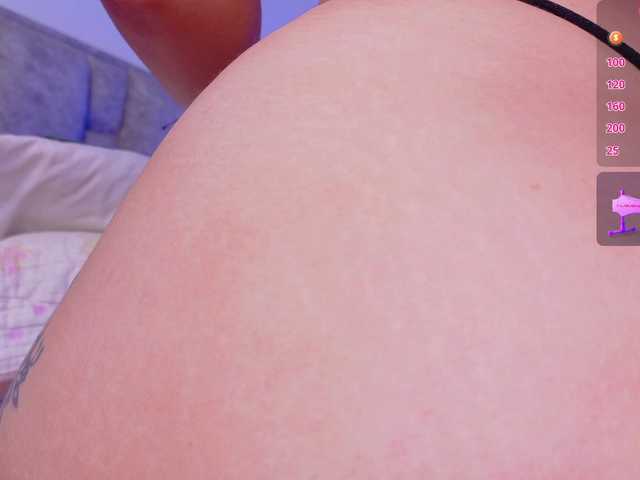 Luna-Alhara live cam on BongaCams