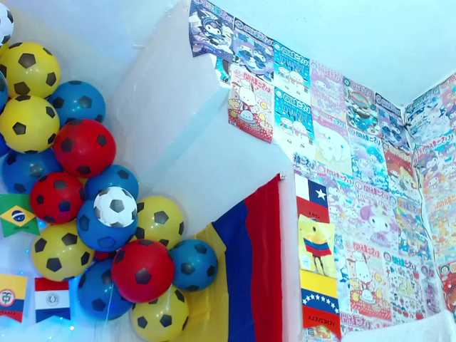 Jasminevirgin1 live cam on BongaCams