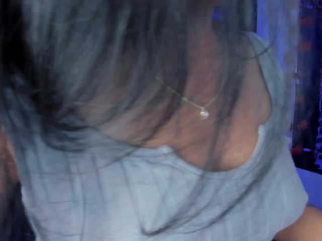 MelodySweett live cam on BongaCams