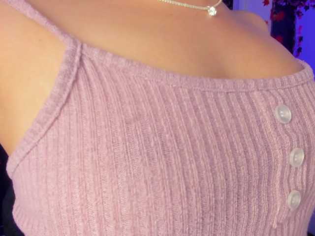 MelodySweett live cam on BongaCams