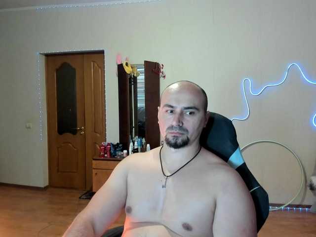 -SexyDaddy- — live male cam