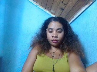 Ornela1's Live Webcam