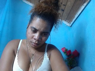 Ornela1's Live Webcam