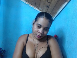 Ornela1's Live Webcam