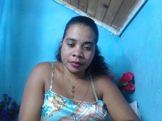 Ornela1's Live Webcam