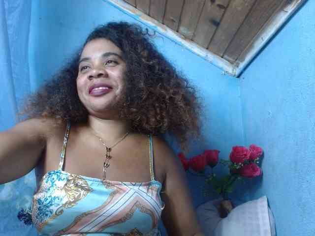 Ornela1 Live Webcam on BongaCams