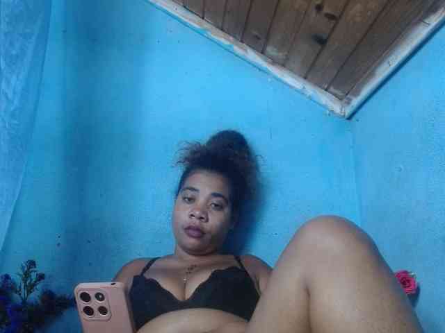 Ornela1 Live Webcam on BongaCams