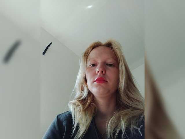 Ulla-Ulla, 30 y/o - Live Cam on BongaCams