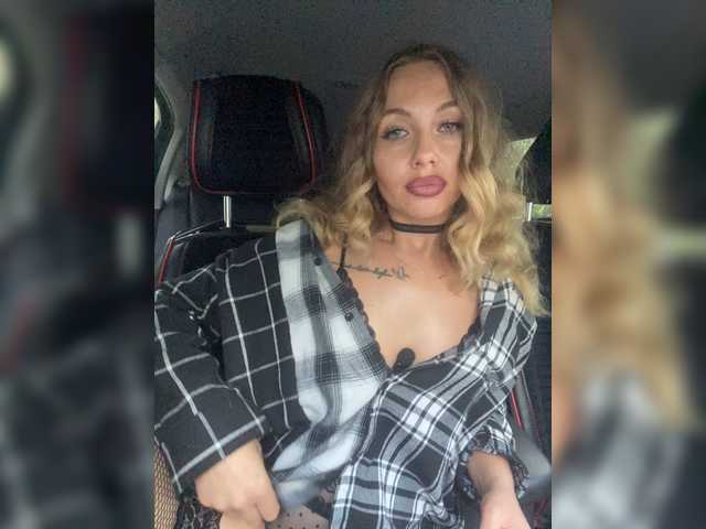 Sex chat gratuit in direct cu AngelEnigma pe BongaCams