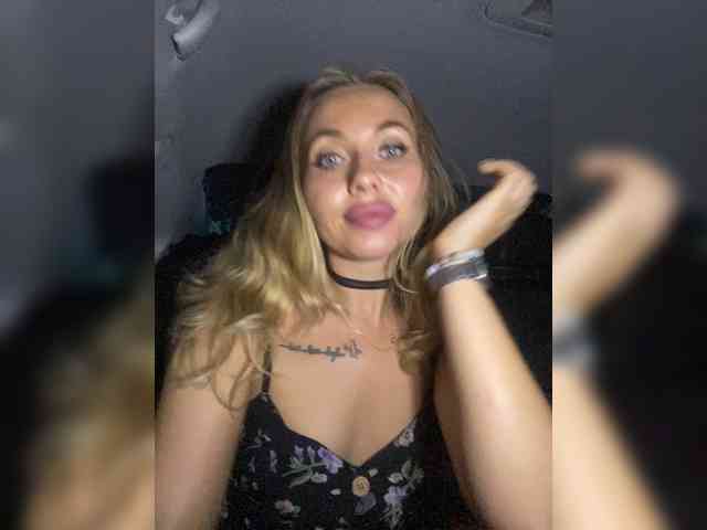blueeyed_angel webcam